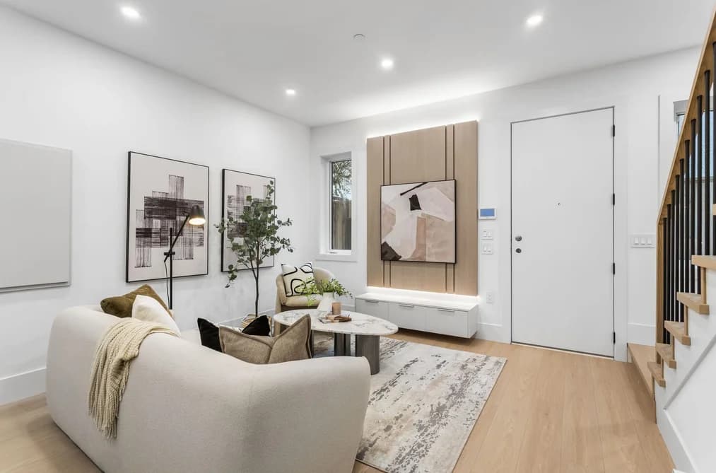 3277 GRAVELEY STREET, Vancouver, BC — Residential for Sale - Photo 2