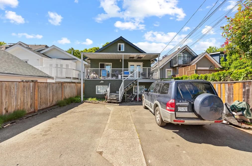 3279 W 11TH AVENUE, Vancouver, BC — Residential for Sale - Photo 2