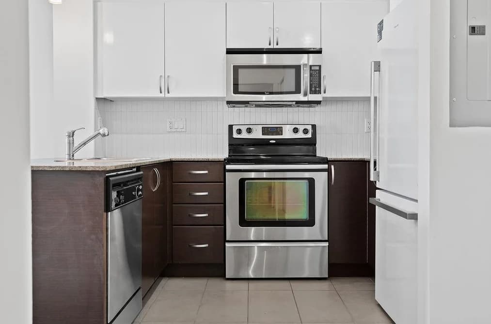 328 13789 107A AVENUE, Surrey, BC — Residential for Sale - Photo 2