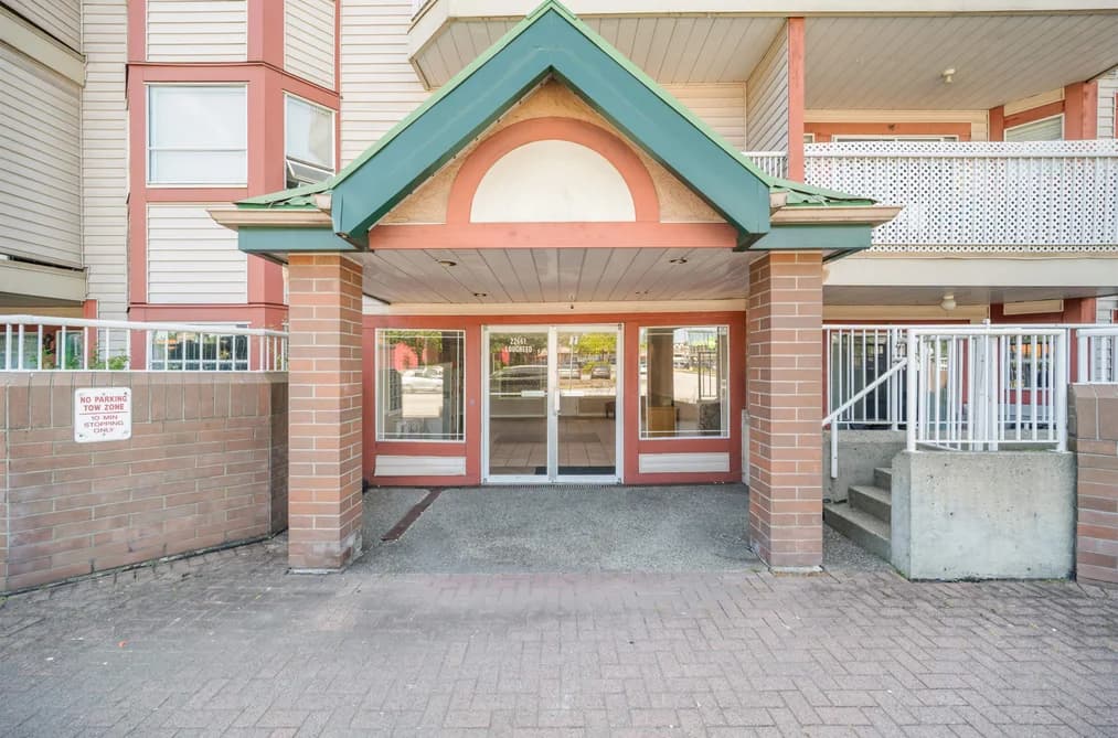 328 22661 LOUGHEED HIGHWAY, Maple Ridge, BC — Residential for Sale - Photo 2