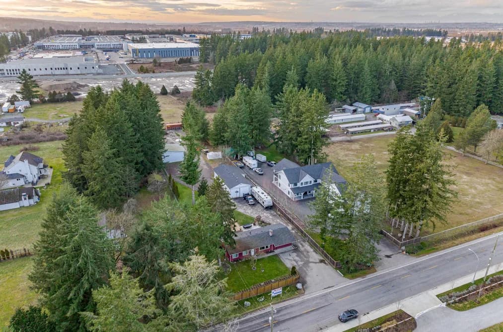 3283 196 STREET, Surrey, BC — Residential for Sale - Photo 2