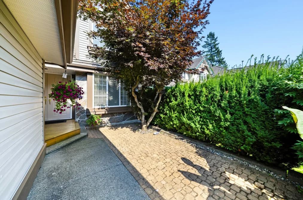 3285 CHARTWELL GREEN, Coquitlam, BC — Residential for Sale - Photo 2