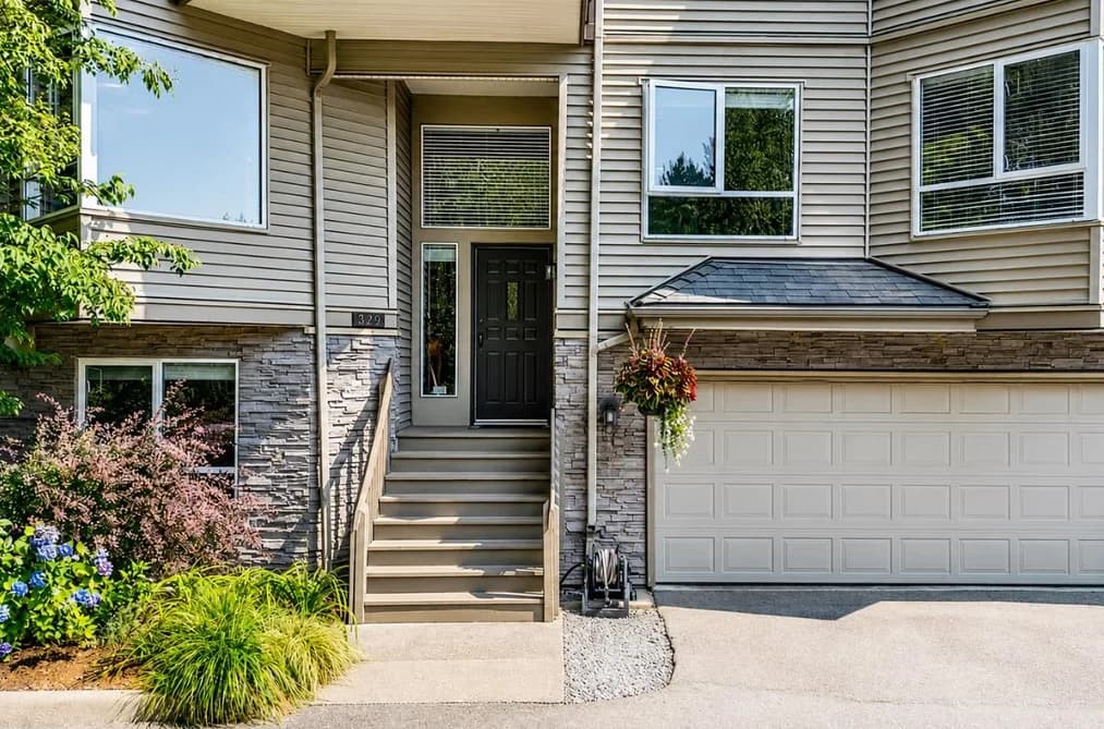 329 1215 LANSDOWNE DRIVE, Coquitlam, BC — Residential for Sale - Main Photo