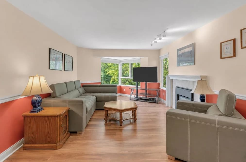 329 1215 LANSDOWNE DRIVE, Coquitlam, BC — Residential for Sale - Photo 2
