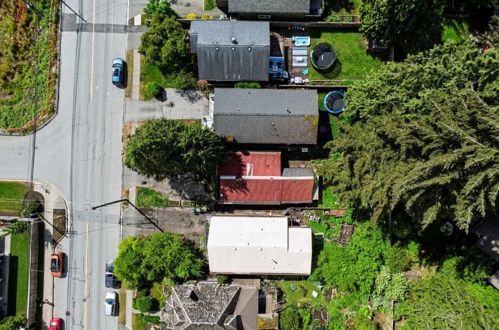 3297 FROMME ROAD, North Vancouver, BC — Residential for Sale - Photo 2