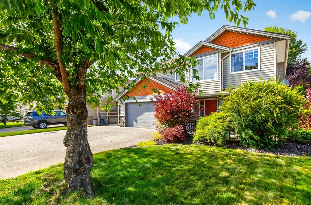32985 DESBRISAY AVENUE, Mission, BC — Residential for Sale - Main Photo