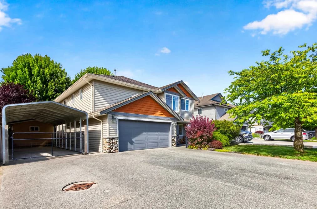 32985 DESBRISAY AVENUE, Mission, BC — Residential for Sale - Photo 2