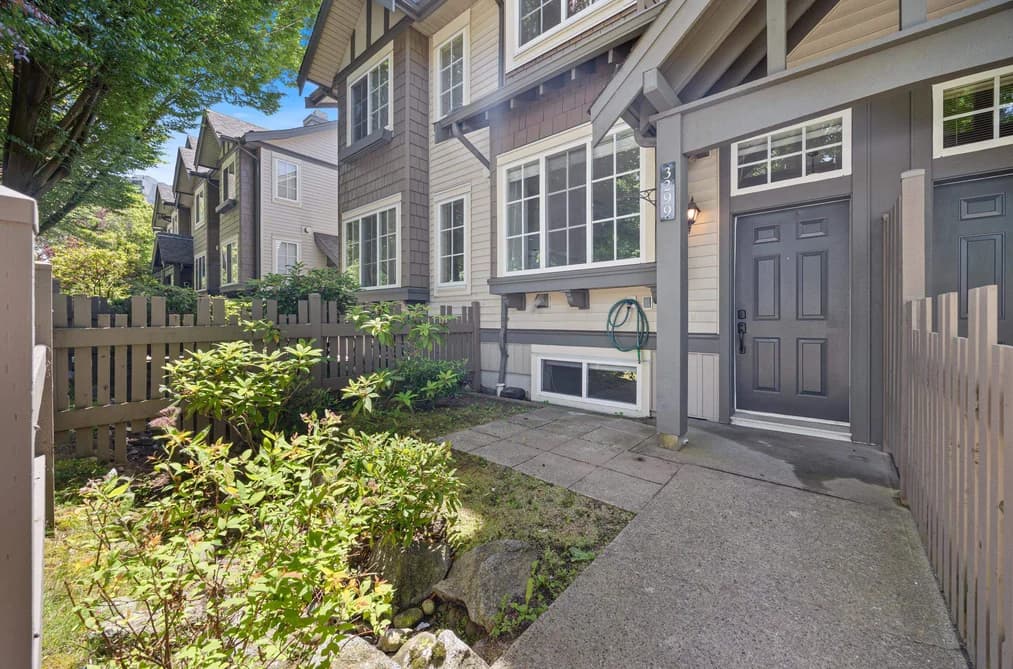 3299 BEAVERBROOK DRIVE, Burnaby, BC — Residential for Sale - Photo 2