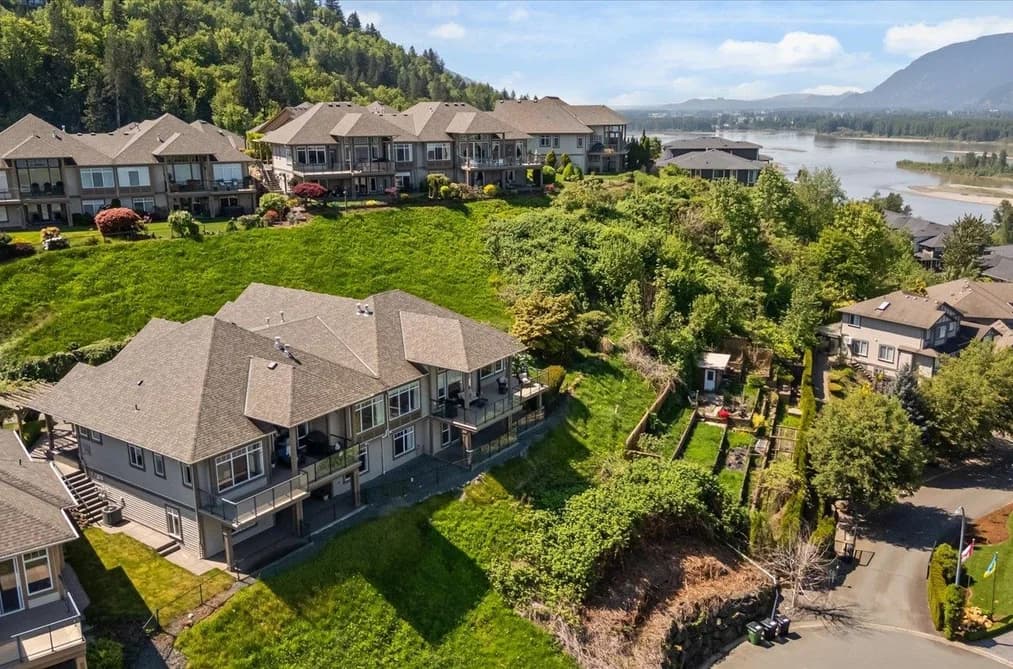 33 43777 CHILLIWACK MOUNTAIN ROAD, Chilliwack, BC — Residential for Sale - Photo 2