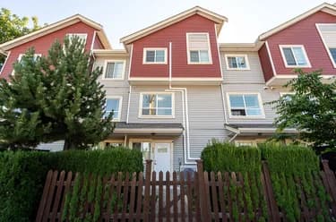 Townhouse for sale at 33 6945 185 Street Surrey British Columbia - MLS: R3147303