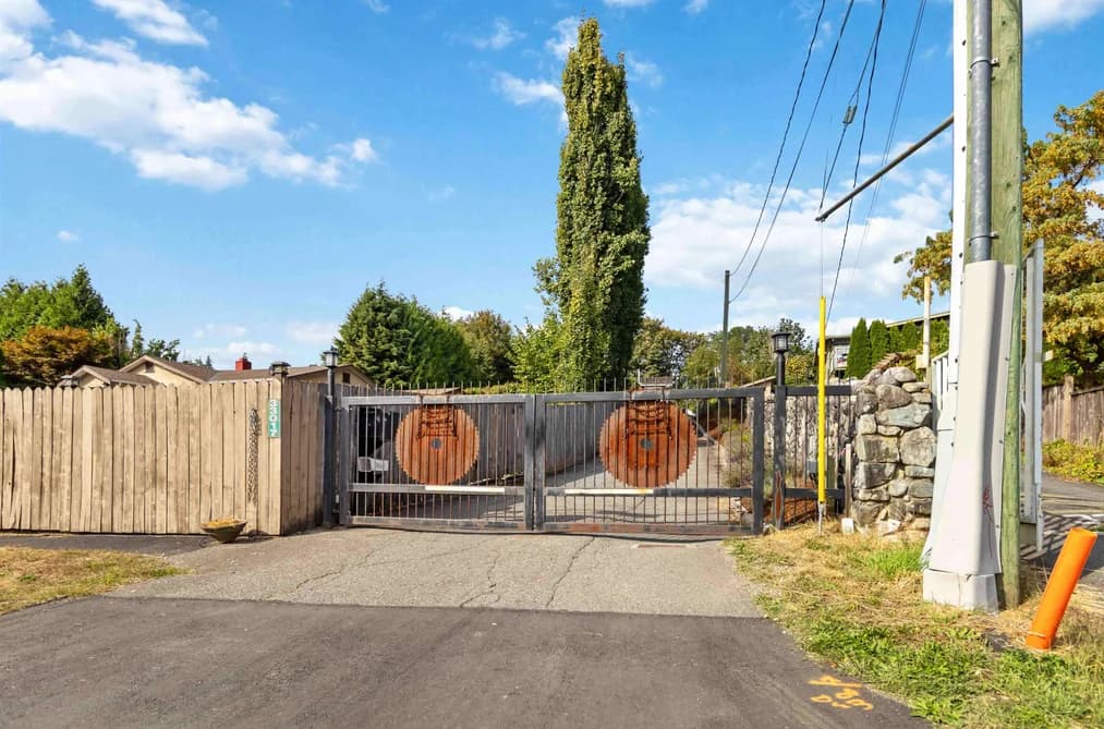 33017 14TH AVENUE, Mission, BC — Residential for Sale - Photo 2