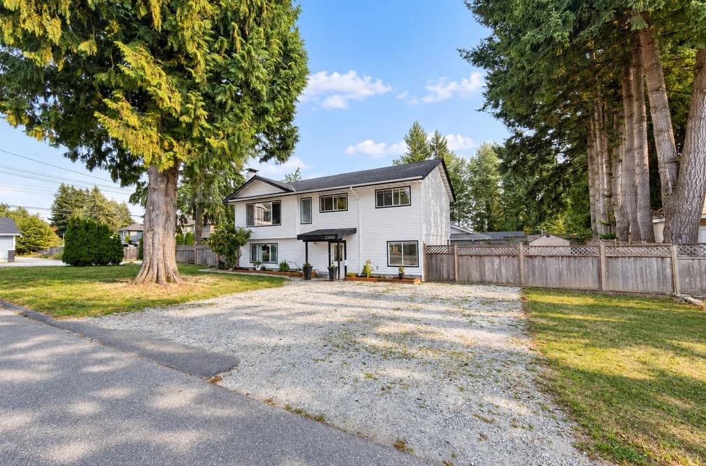 33040 ARBUTUS AVENUE, Mission, BC — Residential for Sale - Main Photo