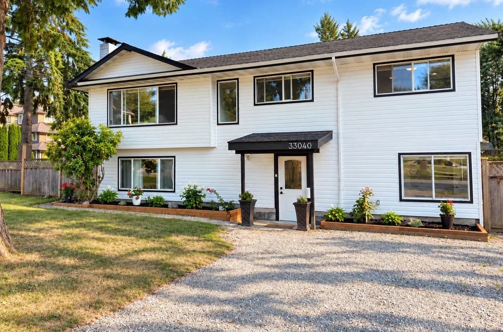 33040 ARBUTUS AVENUE, Mission, BC — Residential for Sale - Photo 2