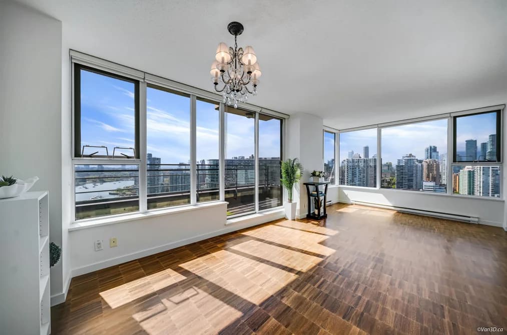 3305 33 SMITHE STREET, Vancouver, BC — Residential for Sale - Photo 2