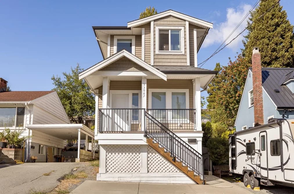 33067 6TH AVENUE, Mission, BC — Residential for Sale - Main Photo