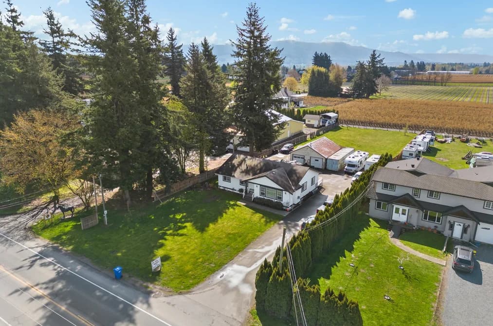 33120 HUNTINGDON ROAD, Abbotsford, BC — Residential for Sale - Photo 2