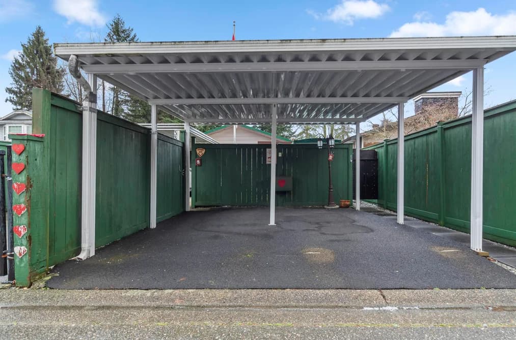 33132 MYRTLE AVENUE, Mission, BC — Residential for Sale - Photo 2
