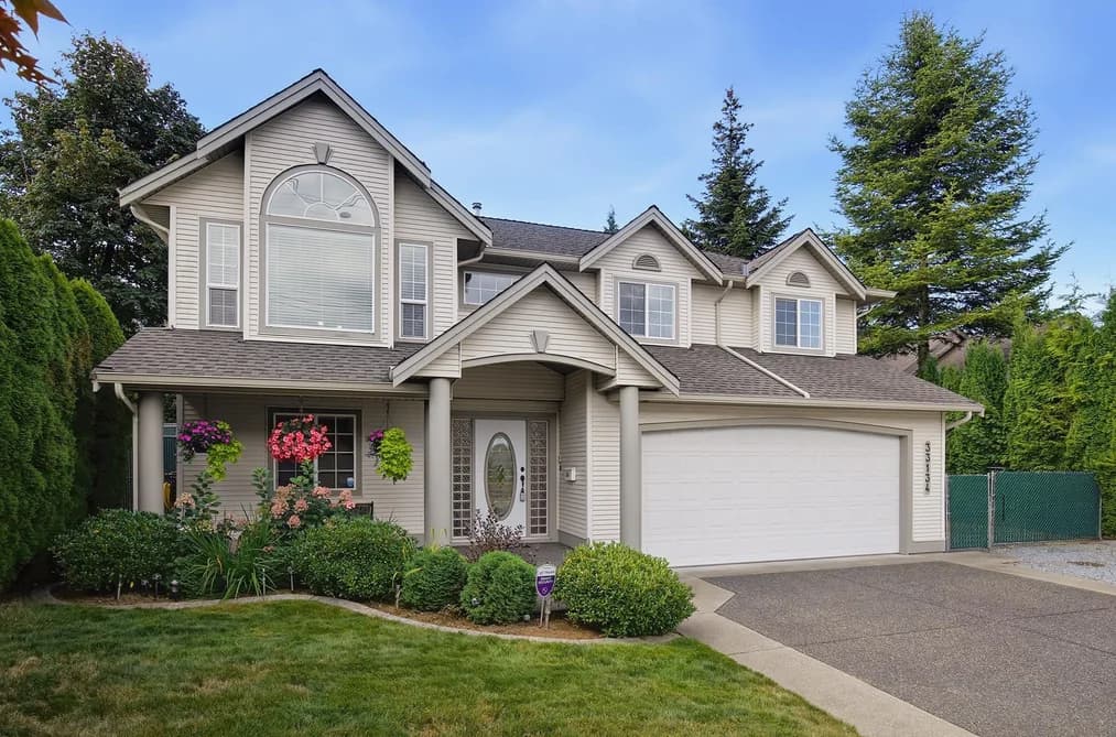 33134 CHERRY AVENUE, Mission, BC — Residential for Sale - Main Photo