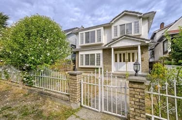 House for sale at 3315 Charles Street Vancouver British Columbia - MLS: R3137726