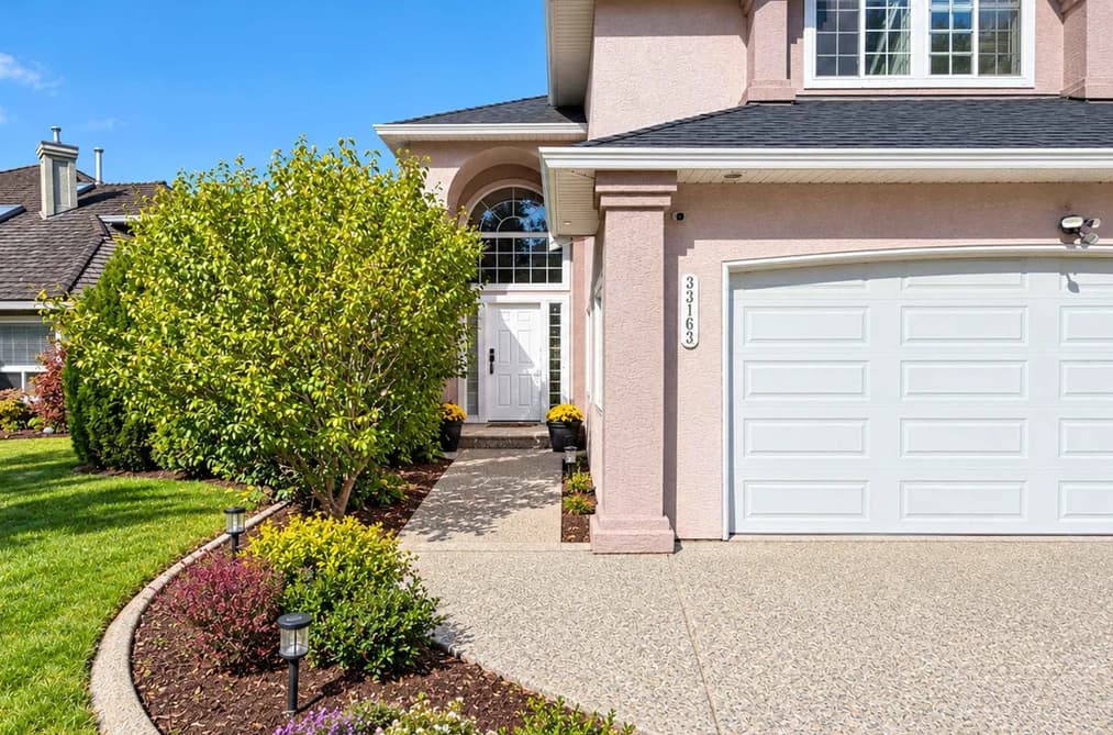 33163 HAWTHORNE AVENUE, Mission, BC — Residential for Sale - Main Photo