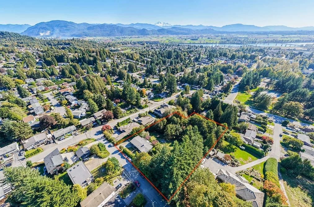 33172 HILL AVENUE, Mission, BC — Residential for Sale - Main Photo
