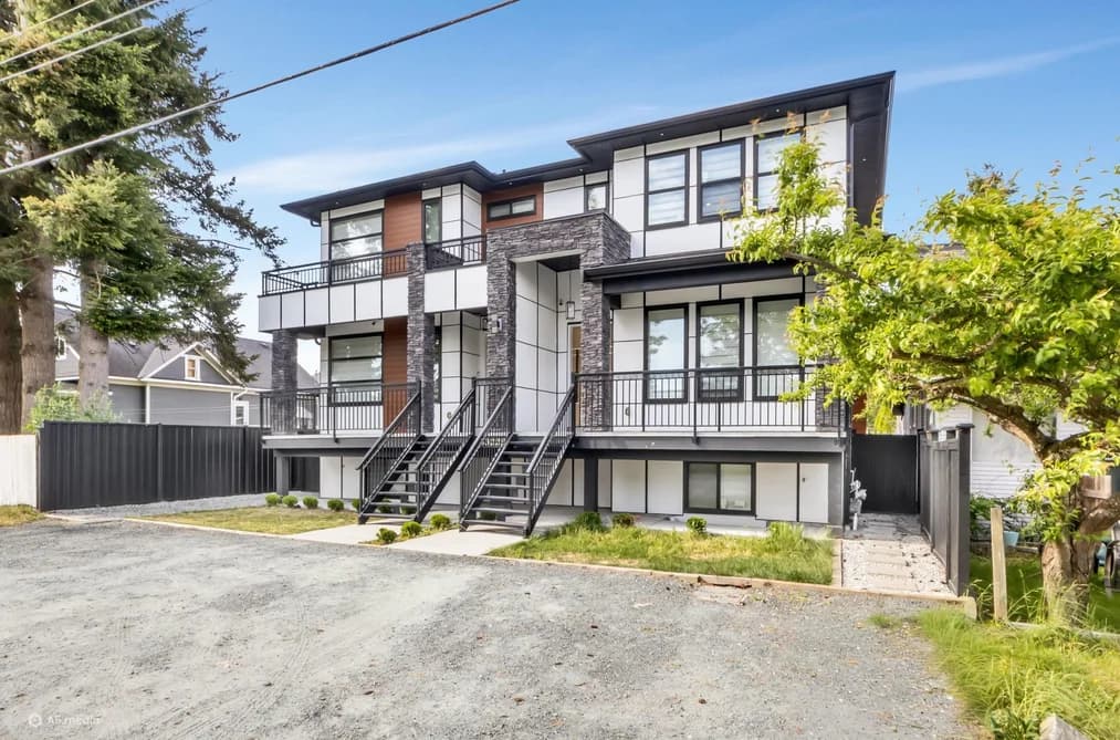 33227 5 AVENUE, Mission, BC — Residential for Sale - Photo 2