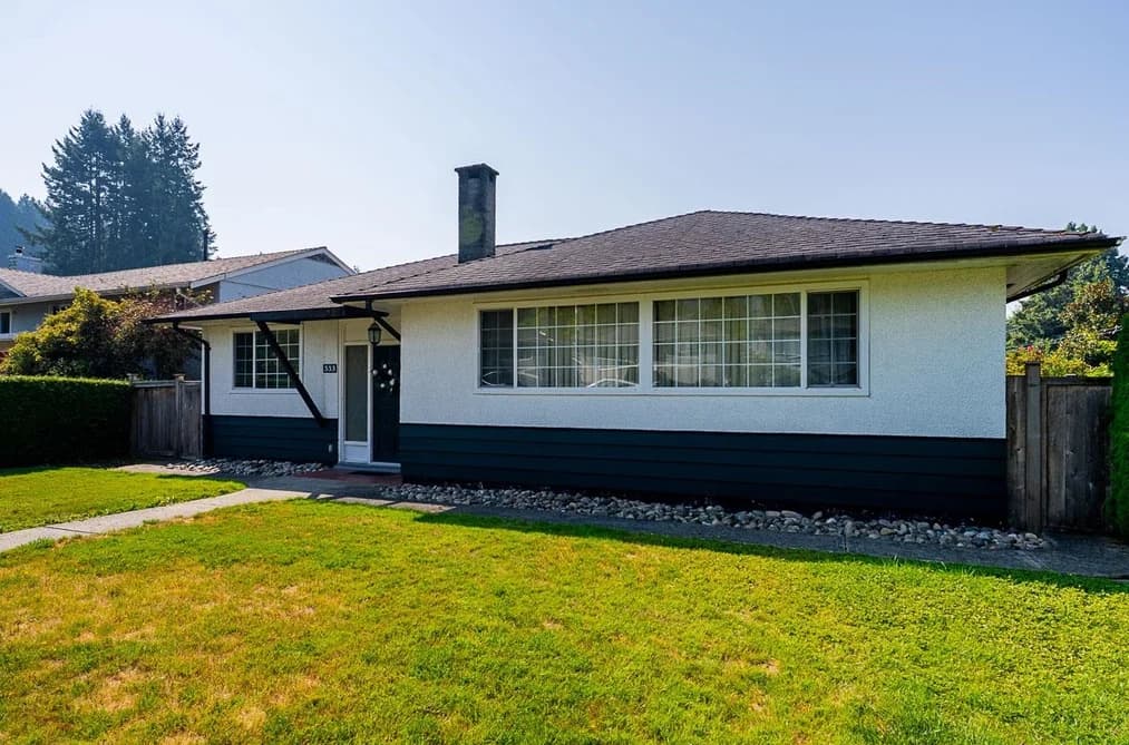 333 21 STREET, North Vancouver, BC — Residential for Sale - Photo 2