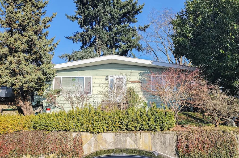 333 LOUELLEN STREET, New Westminster, BC — Residential for Sale - Main Photo