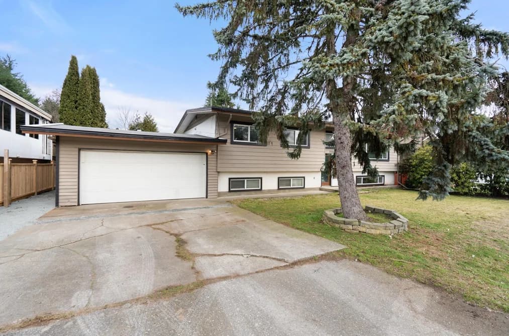 33315 LYNN AVENUE, Abbotsford, BC — Residential for Sale - Main Photo