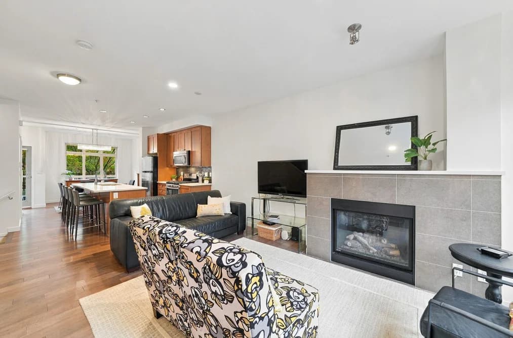 3332 MT SEYMOUR PARKWAY, North Vancouver, BC — Residential for Sale - Photo 2