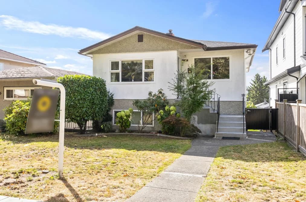 3350 E 8 AVENUE, Vancouver, BC — Residential for Sale - Main Photo