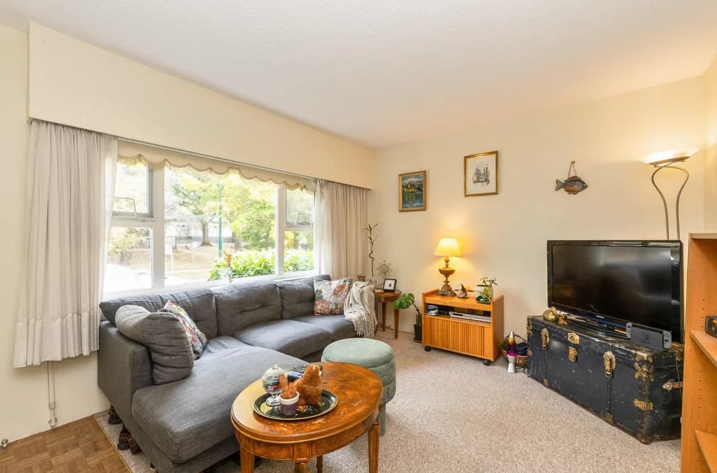 3350 E 8 AVENUE, Vancouver, BC — Residential for Sale - Photo 2