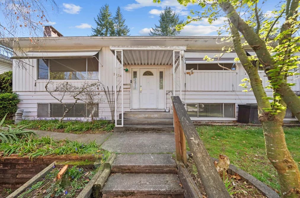3356 LIVERPOOL STREET, Port Coquitlam, BC — Residential for Sale - Photo 2
