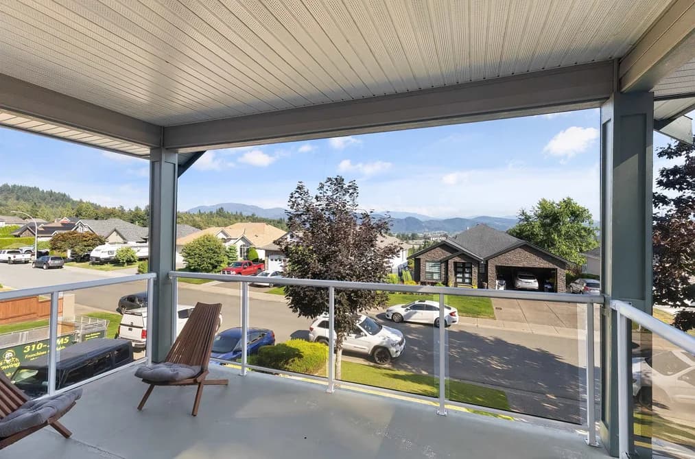 33577 12TH AVENUE, Mission, BC — Residential for Sale - Photo 2
