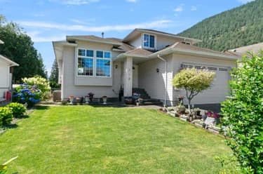 House for sale at 336 Chestnut Avenue Harrison Hot Springs British Columbia - MLS: R3117898