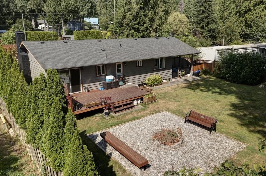 3367 RICHARDS ROAD, Roberts Creek, BC — Residential for Sale - Photo 2