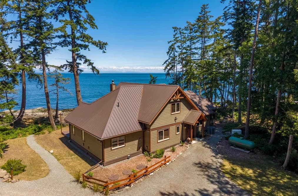 337 EAST POINT ROAD, Saturna Island, BC — Residential for Sale - Main Photo