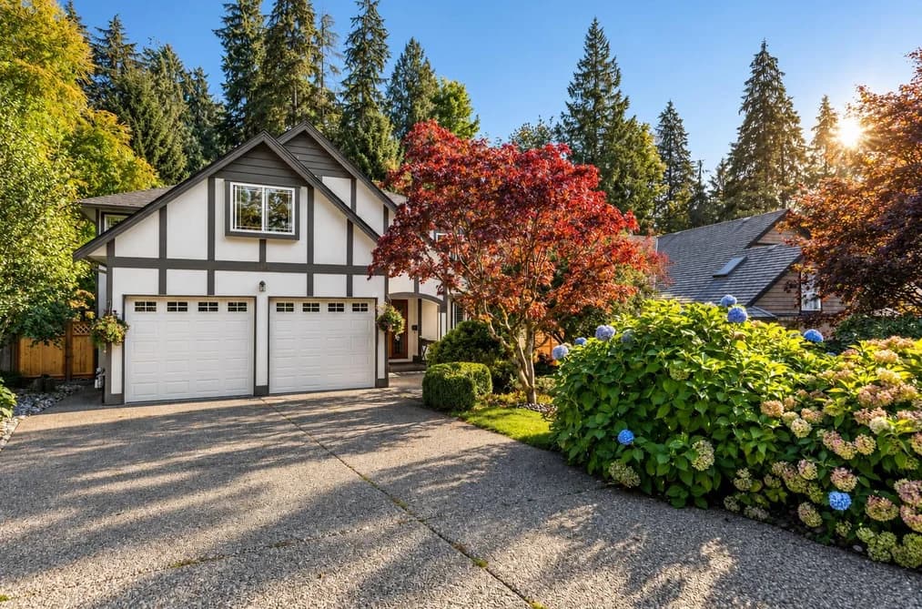 3373 HUNTLEIGH COURT, North Vancouver, BC — Residential for Sale - Photo 2