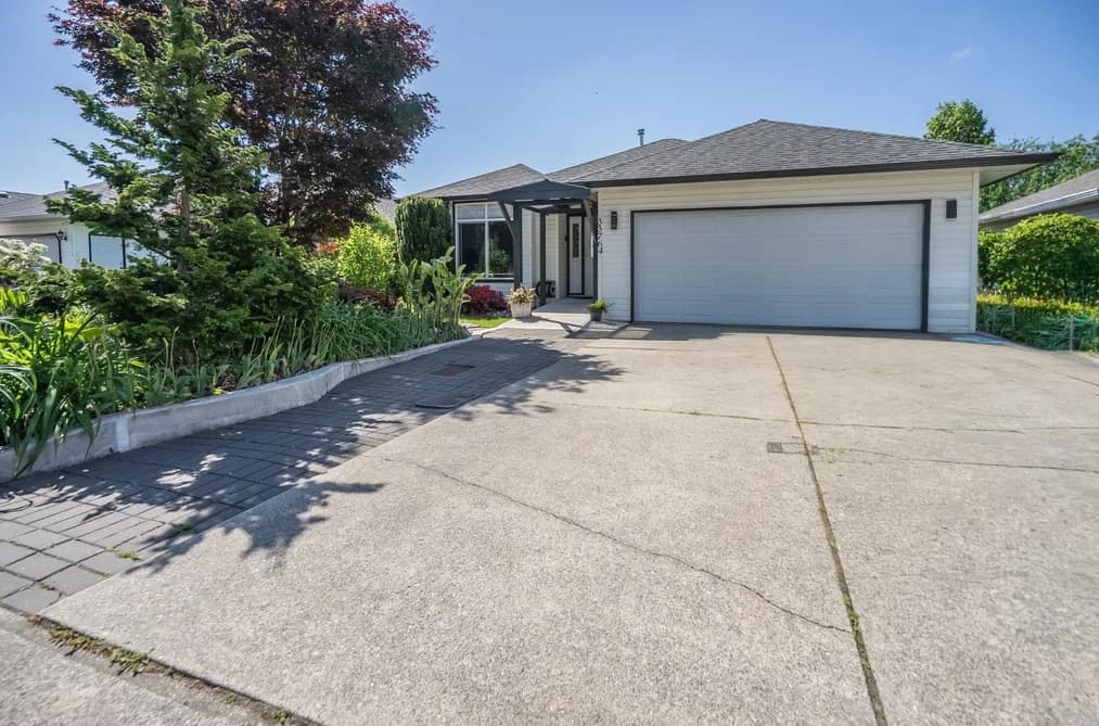 33764 BLUEBERRY DRIVE, Mission, BC — Residential for Sale - Main Photo