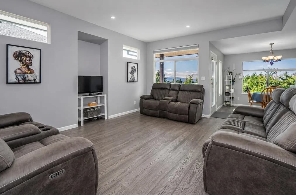 33764 BLUEBERRY DRIVE, Mission, BC — Residential for Sale - Photo 2
