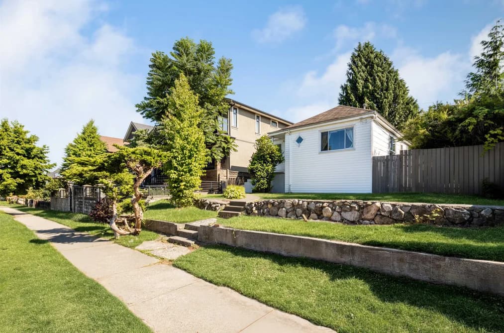 3378 E 26TH AVENUE, Vancouver, BC — Residential for Sale - Photo 2