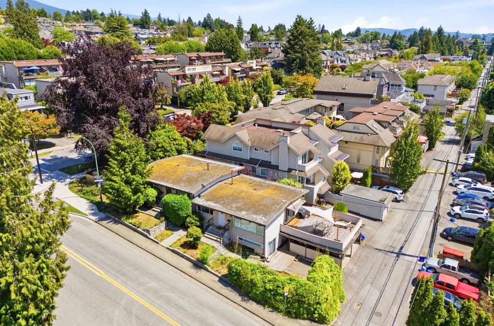338-342 ST. GEORGES AVENUE, North Vancouver, BC — Residential Income for Sale - Main Photo