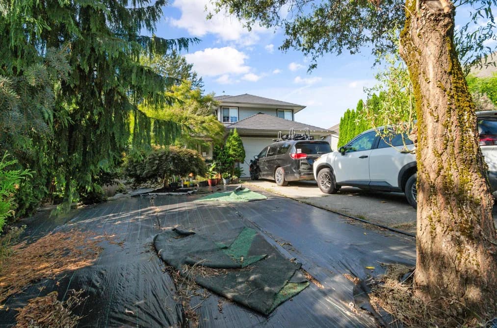 33852 KNIGHT AVENUE, Mission, BC — Residential for Sale - Photo 2