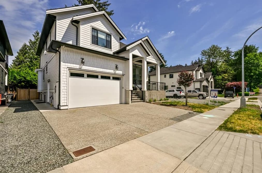 33979 WALNUT AVENUE, Abbotsford, BC — Residential for Sale - Photo 2