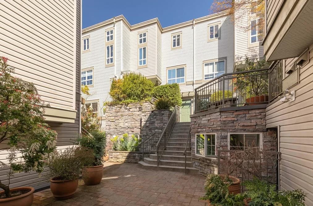 34 2375 W BROADWAY, Vancouver, BC — Residential for Sale - Main Photo