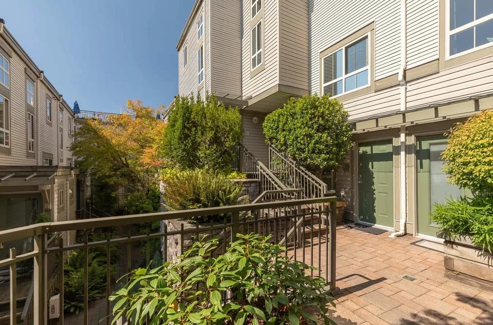 34 2375 W BROADWAY, Vancouver, BC — Residential for Sale - Photo 2