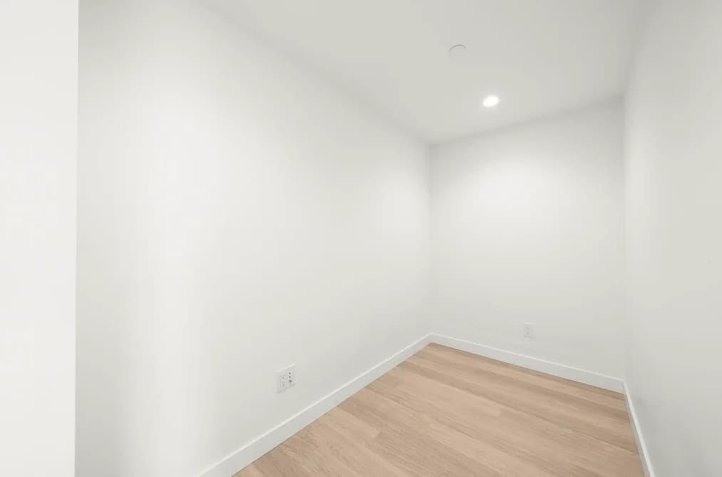 3401 657 WHITING WAY, Coquitlam, BC — Residential for Sale - Photo 2