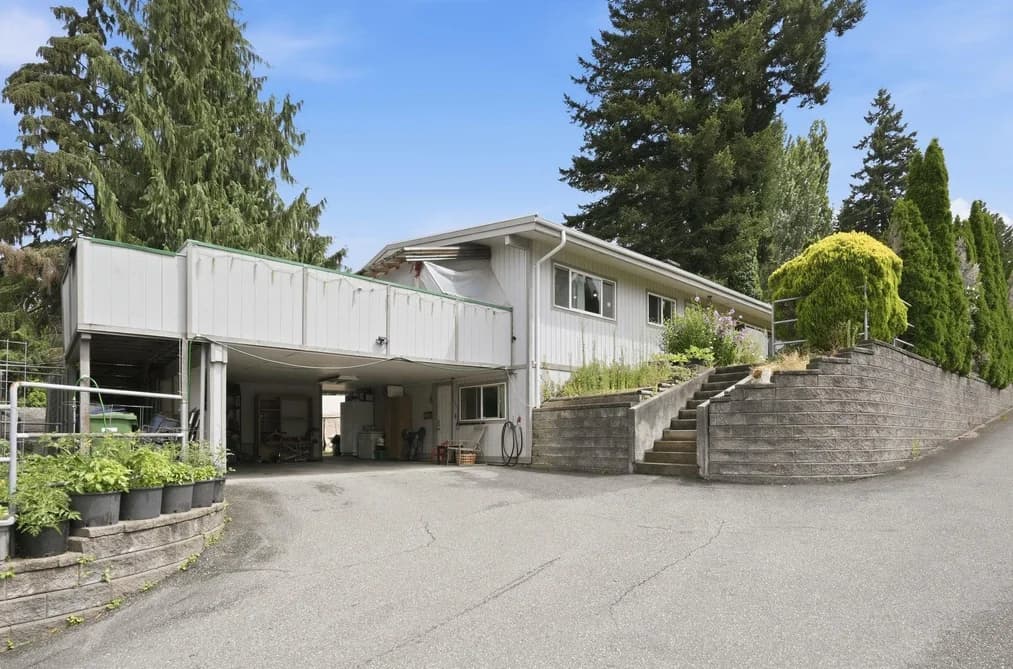 34017 MARSHALL ROAD, Abbotsford, BC — Residential for Sale - Photo 2