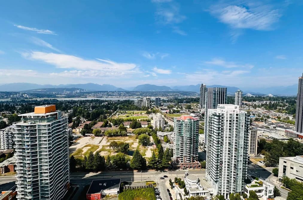 3402 13350 CENTRAL AVENUE, Surrey, BC — Residential for Sale - Photo 2