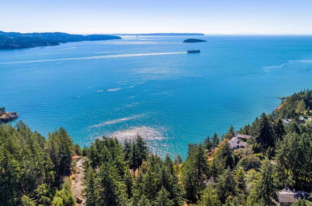 341 ROBINSON ROAD, Bowen Island, BC — Residential for Sale - Main Photo